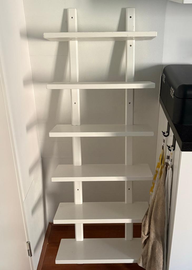 Witte wandplanken rekje met 6 planken, Ophalen, Gebruikt