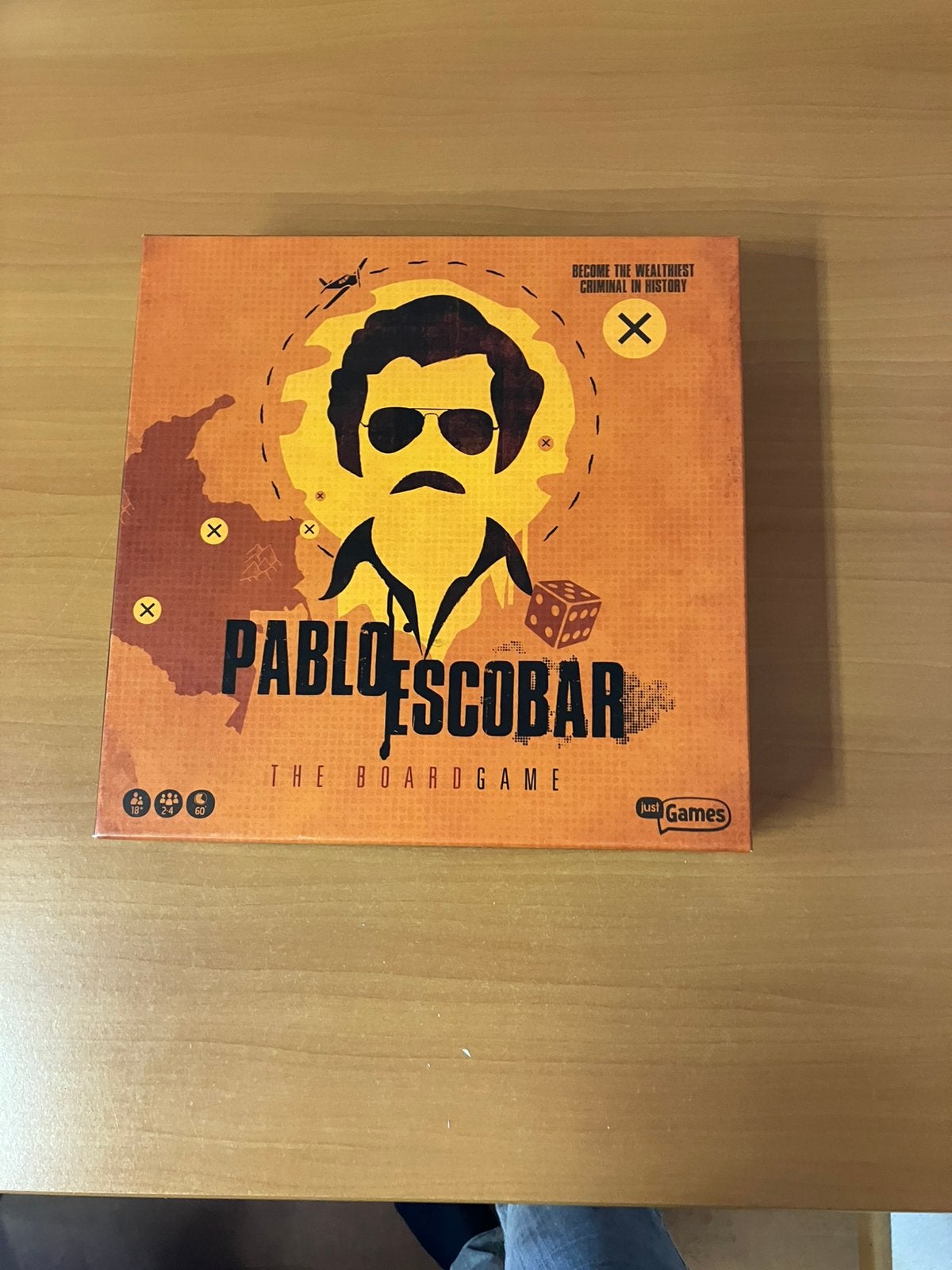 Pablo Escobar Bordspel - Just games, Ophalen of Verzenden, Gebruikt