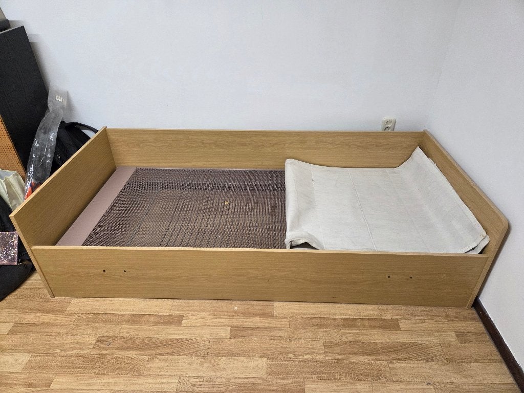 Kinderbed / tienerbed, Ophalen, Gebruikt, 180 cm of meer, 85 tot 100 cm