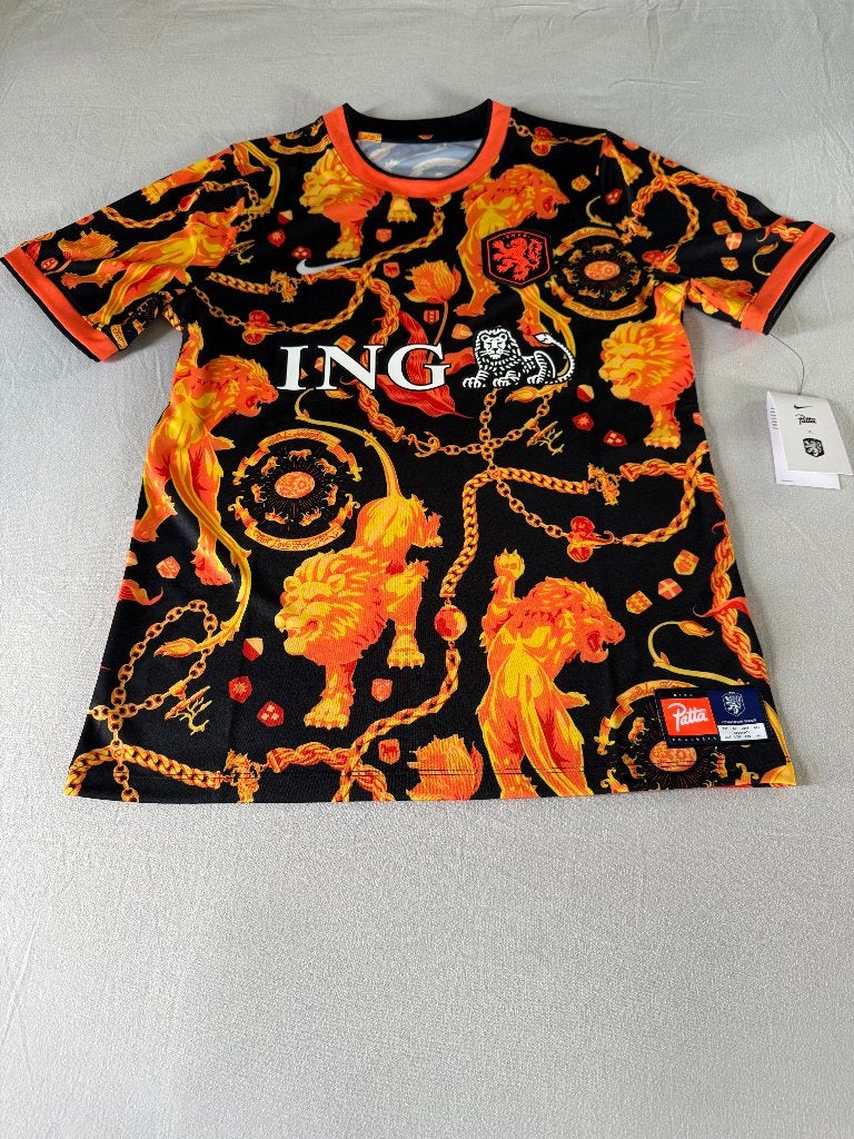 Nederland x Patta Pre-Match Shirt WK 2026, Kleding | Heren, Sportkleding, Maat 48/50 (M), Nike, Nieuw, Oranje