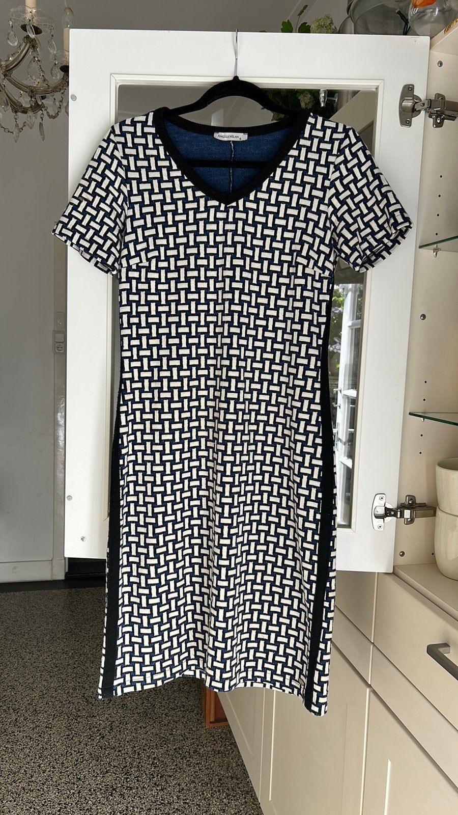 ANGELLE MILAN jurk met mooi vlecht motief in mt S, Blauw, Nieuw, Ophalen of Verzenden, Knielengte