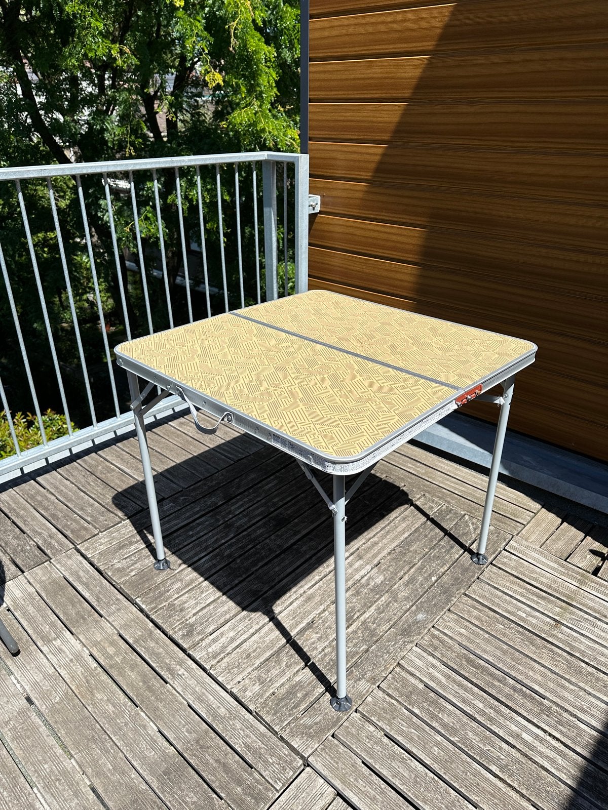 Compacte opvouwbare Quechua campingtafel, Ophalen, Gebruikt, Campingtafel