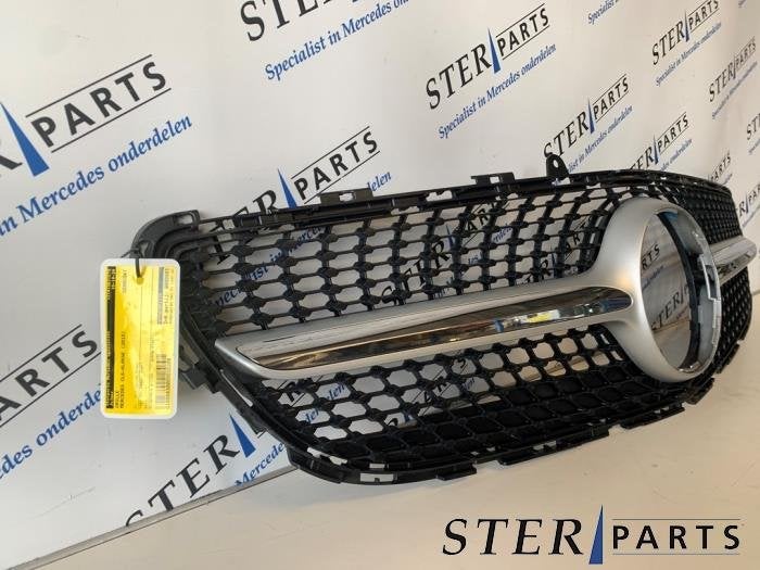 Grille van een Mercedes CLS-Klasse, Gebruikt, -, Ophalen of Verzenden, -