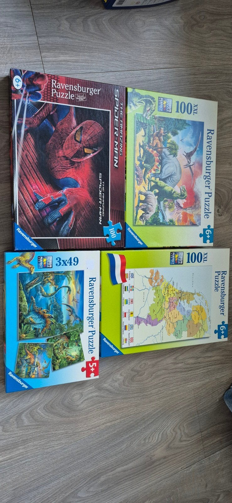 Ravensburger Puzzels: Spiderman, Dinosauriërs & Kaart, Ophalen, 10 tot 50 stukjes, Zo goed als nieuw, 6 jaar of ouder