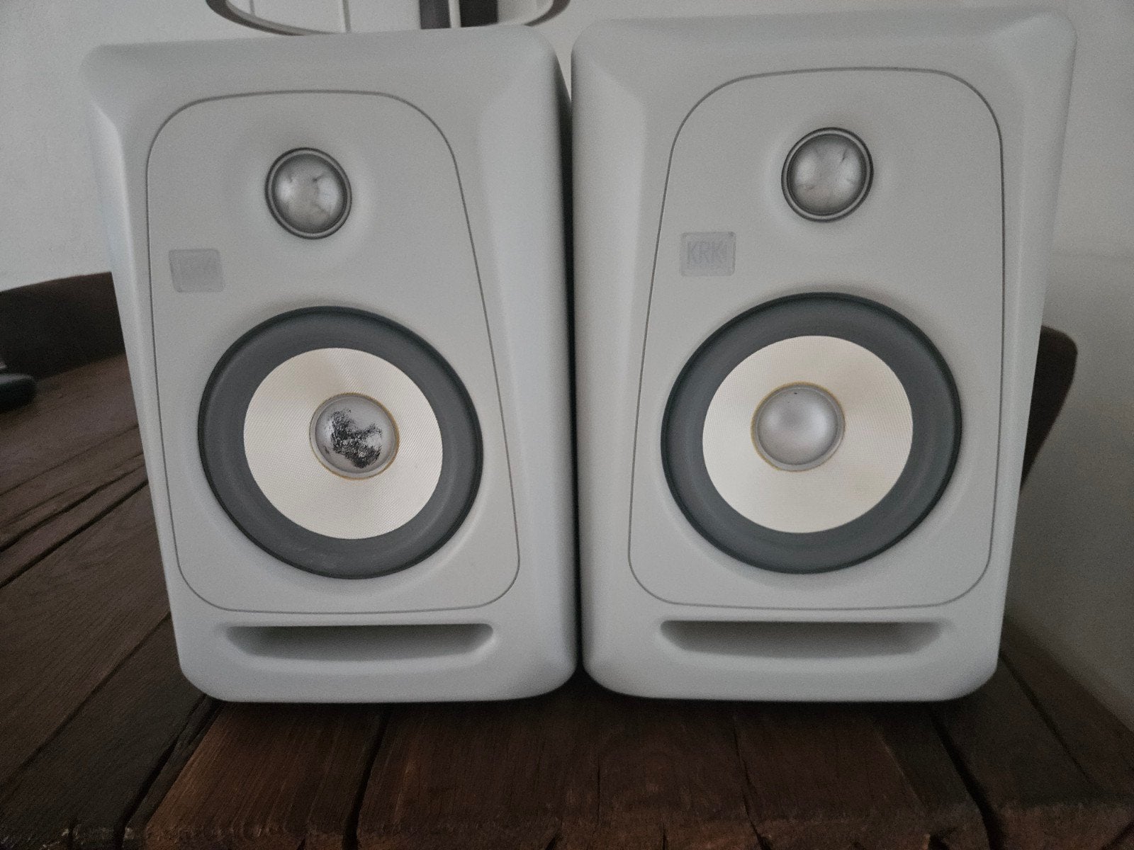 White Noise Limited Edition Studiomonitoren, Ophalen, Zo goed als nieuw, Studiomonitor, KRK