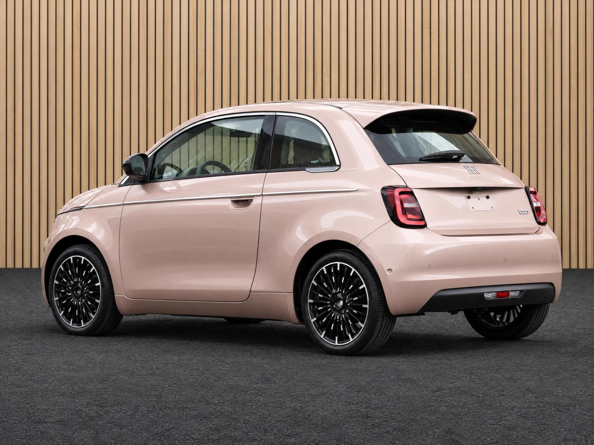Fiat 500 La Prima 42 kWh VOORRAAD KORTING, Auto's, 12 maanden, Automatische klimaatregeling, 118 pk, 4 stoelen