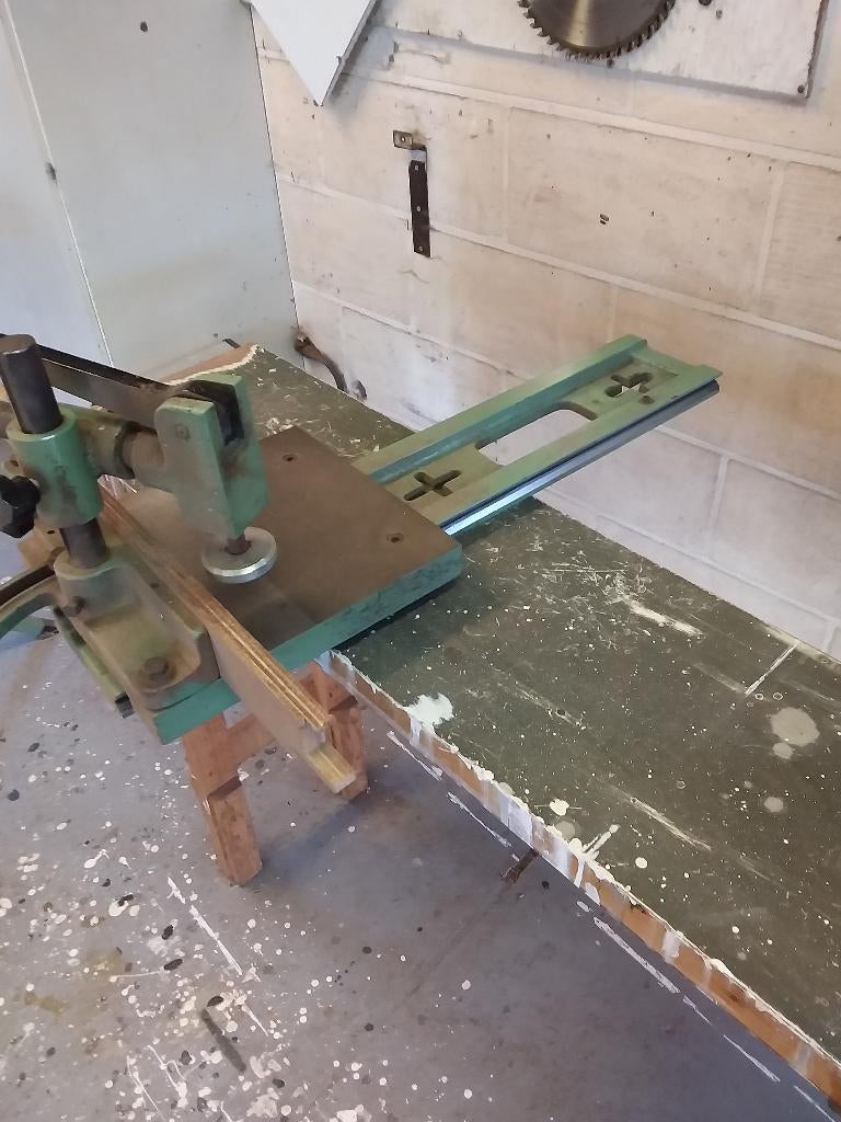 Freesmachine met de nodige frezen. Ducuroir, Ophalen, Gebruikt, Elektrisch, Overige soorten