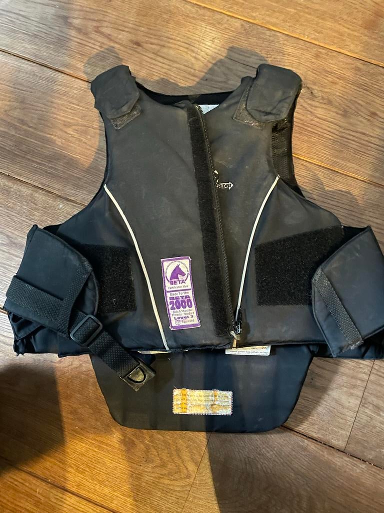 Bodyprotector xl horka beta 2000 leeftijd denk 10-13, Dieren en Toebehoren, Paarden en Pony's | Beschermers, Verzenden, Gebruikt