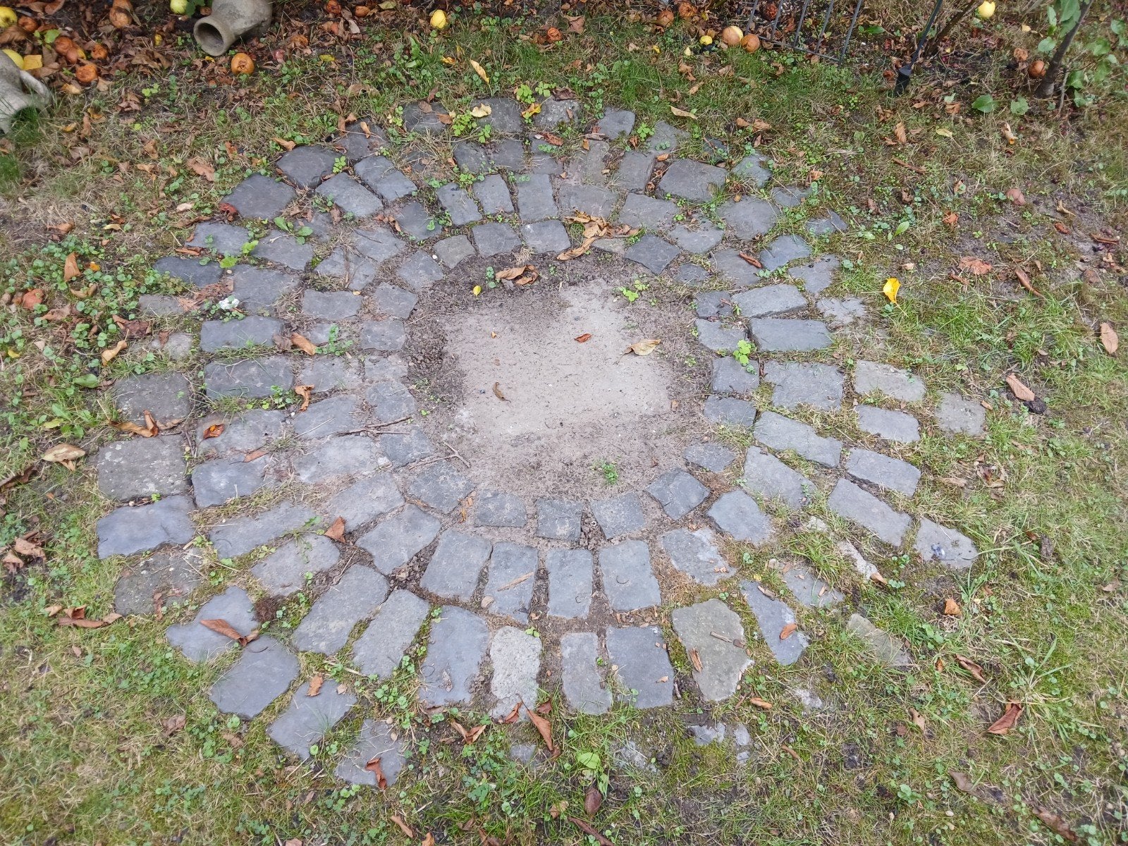 Zware zwarte stenen cirkel voor tuin of terras, Ophalen
