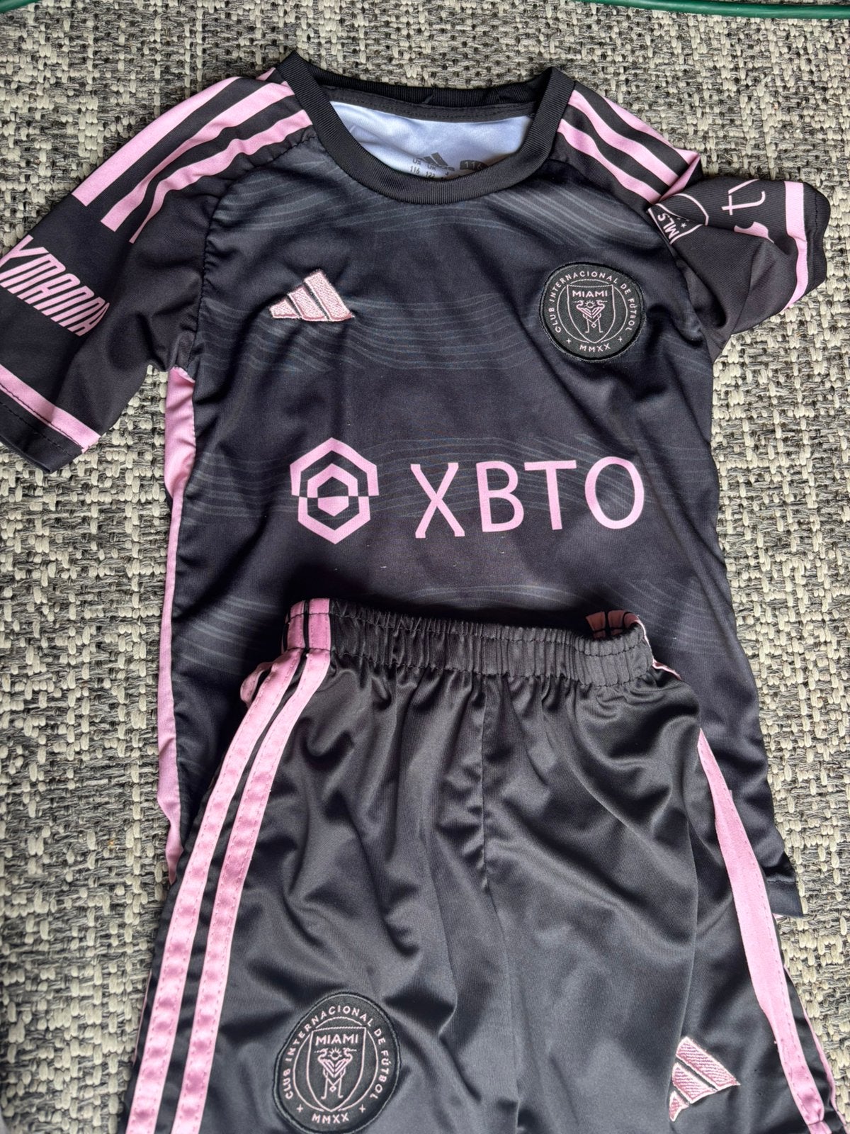 Meisjes jersey messi 116/122, Maat XS of kleiner, Ophalen, Zo goed als nieuw, Set