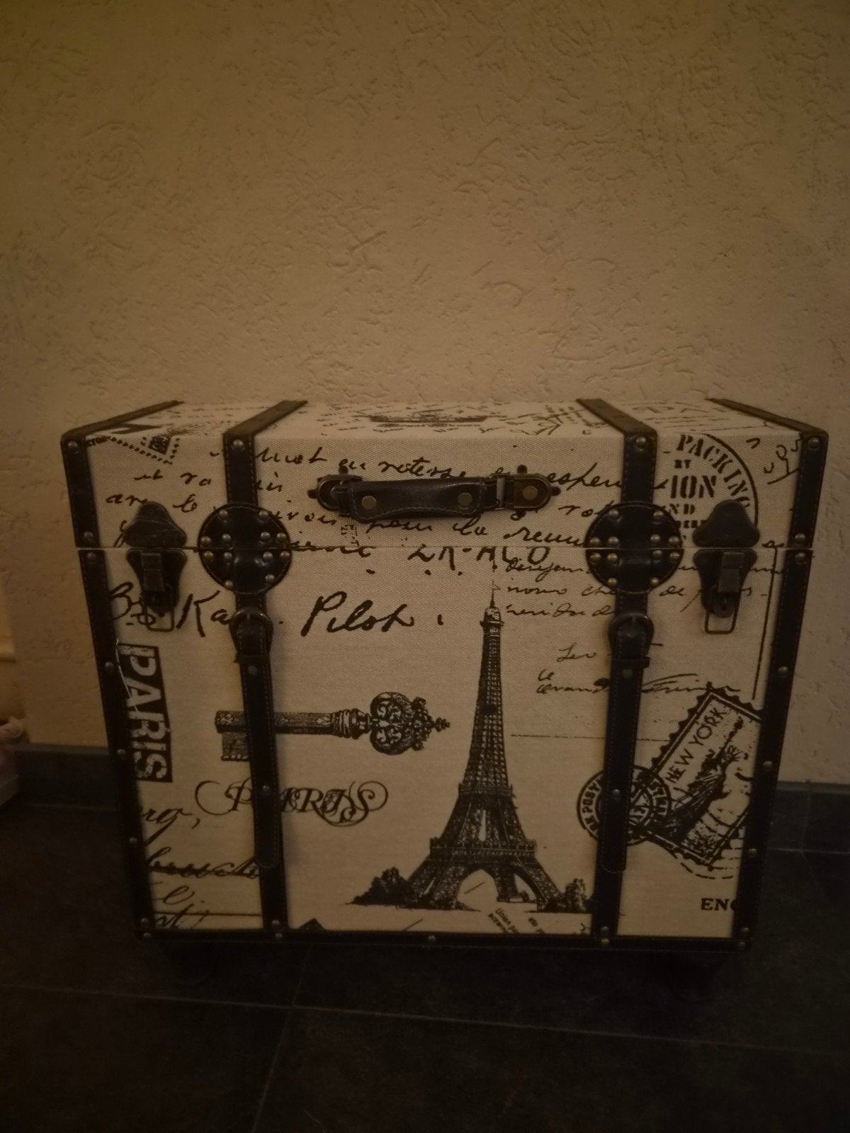 Grote vintage Paris opbergkist 80 cm – Eiffeltoren / reiskof, Ophalen, Gebruikt, 50 tot 100 cm, 75 – 100