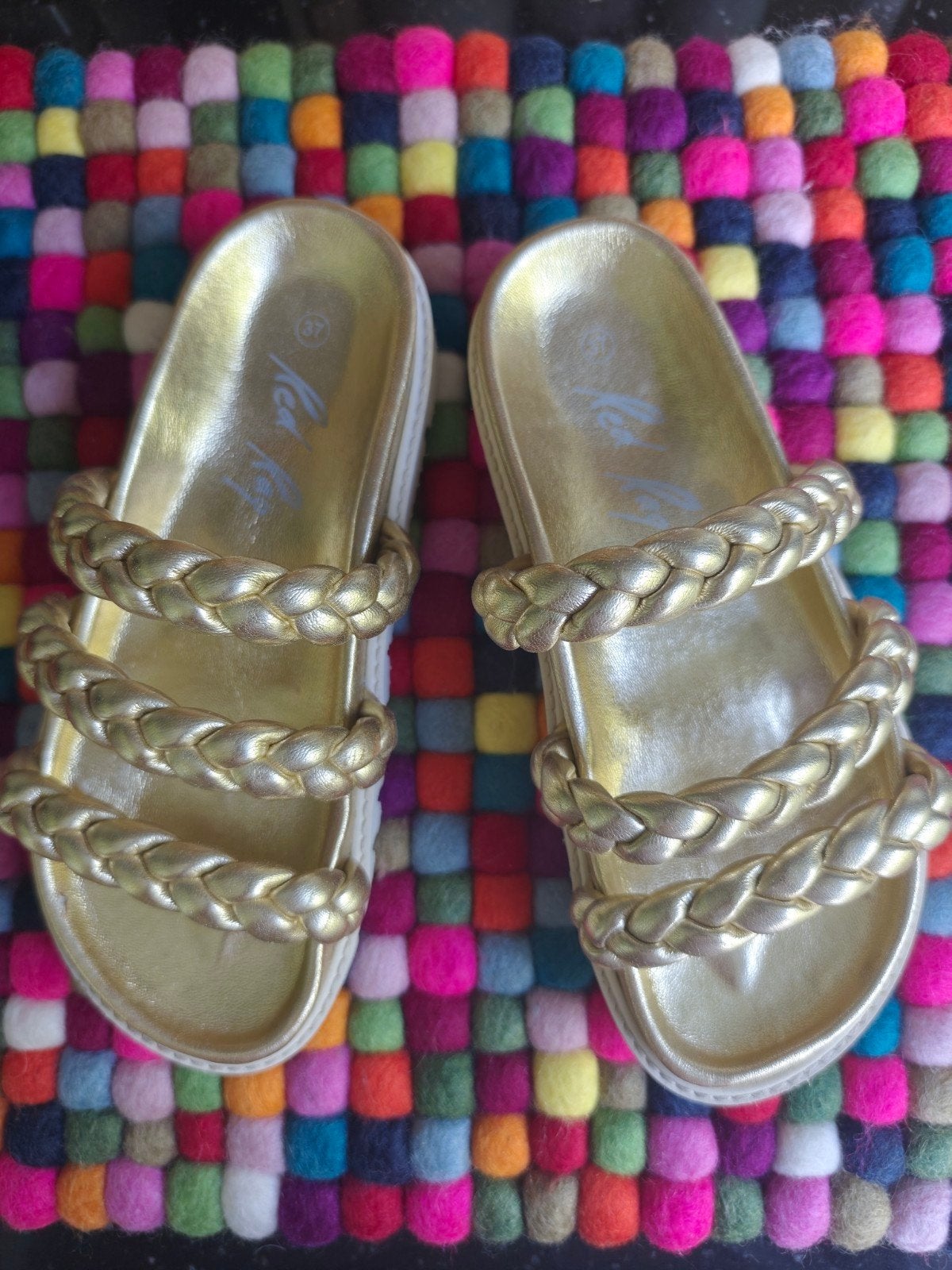 Red Rag zomerse goudkleurige zomerse leren slippers, mt 37, Slippers, Overige kleuren, Ophalen of Verzenden, Zo goed als nieuw