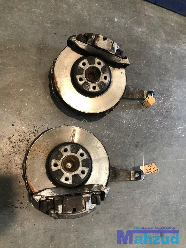Bmw 7 serie F01 rechter linker voor fusee lager remklauw set, Auto-onderdelen, Petuelring 130
80788  Munich, DE, Gebruikt, Info@bmw.de