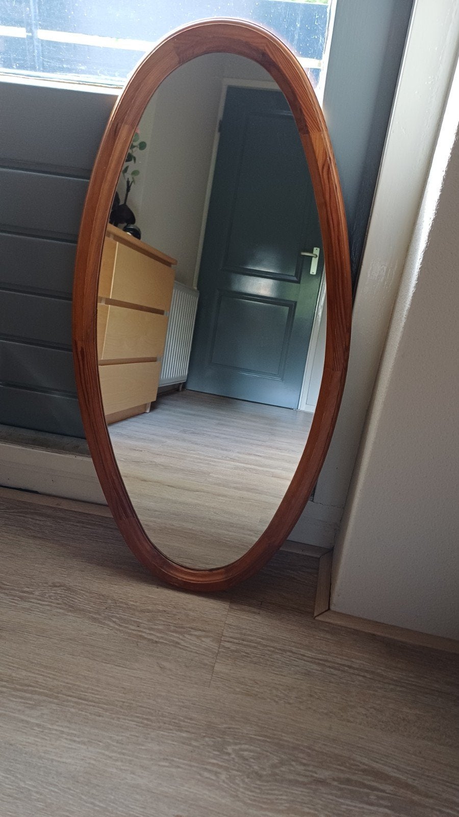 Ovale spiegel met grenen rand, Ophalen, Minder dan 50 cm, Gebruikt, Minder dan 100 cm