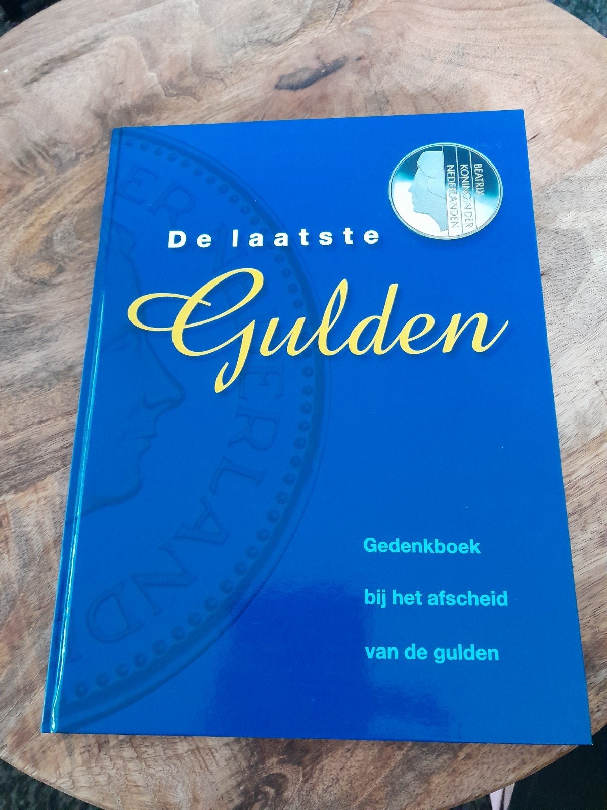 De laatste Gulden - Gedenkboek met munten, Ophalen of Verzenden, Koningin Beatrix, Overige waardes, Setje