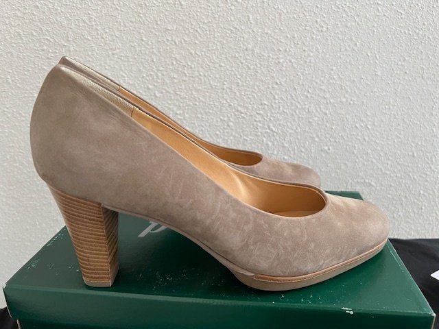 Paul Green basic pumps 2891-555 nubuk truffel suede leer hak, Pumps, Verzenden, Beige, Zo goed als nieuw