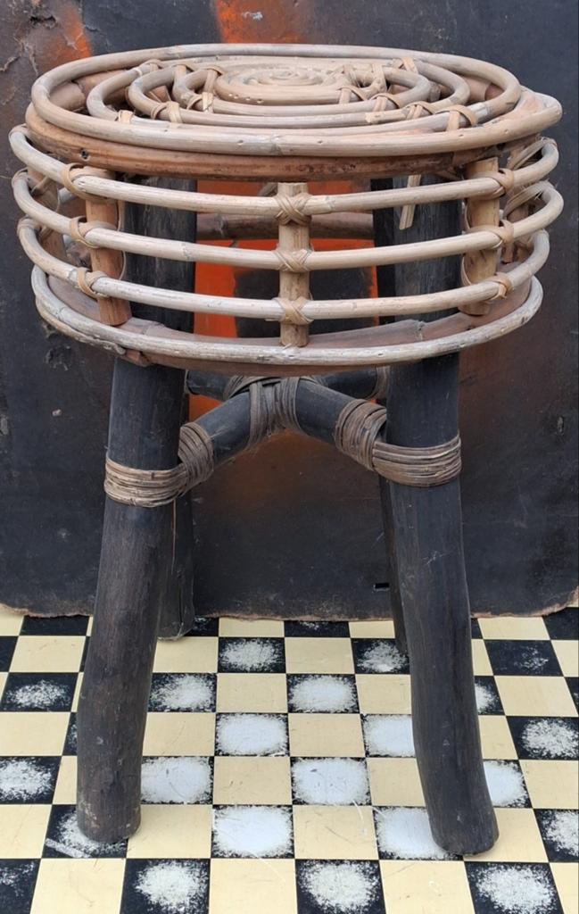 Krukje. Rotan/hout.  56/31 cm. Bohemian style., Ophalen, Zo goed als nieuw, Hout