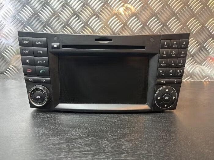 Radio van een Mercedes CLS-Klasse, Auto diversen, Autoradio's, Ophalen of Verzenden