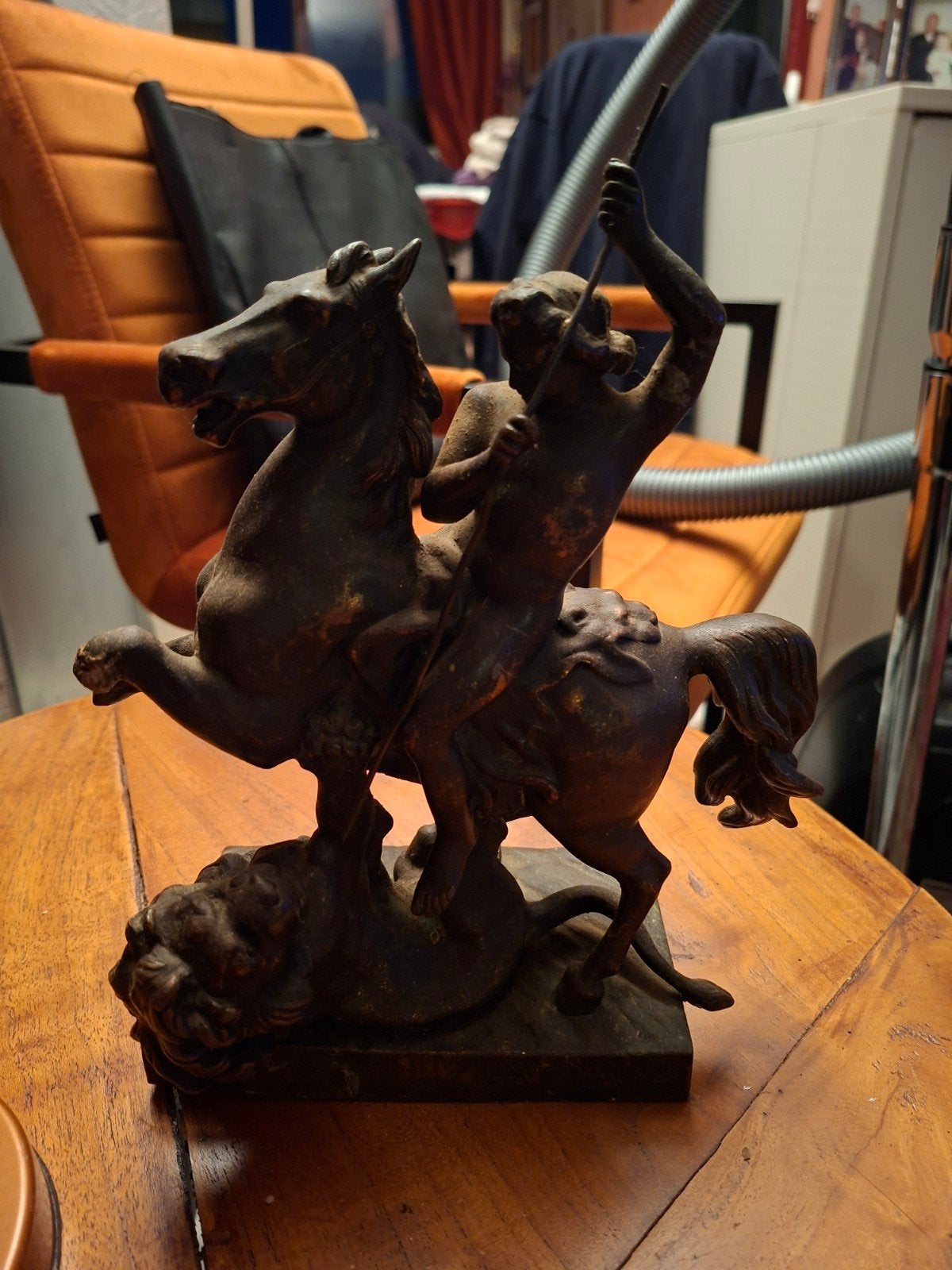 Antiek Bronzen Beeld: Sint Joris en de Draak, Ophalen of Verzenden, 20 - 50 cm, Scène, Beeld