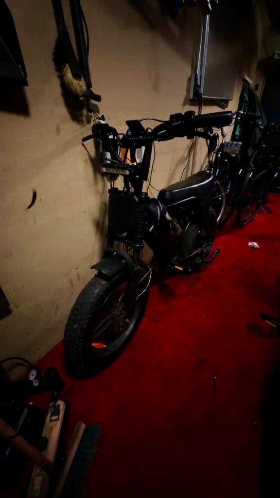 Ouxi V8 1.0, Fietsen en Brommers, Gebruikt, 51 tot 55 cm, 50 km per accu of meer, Ophalen