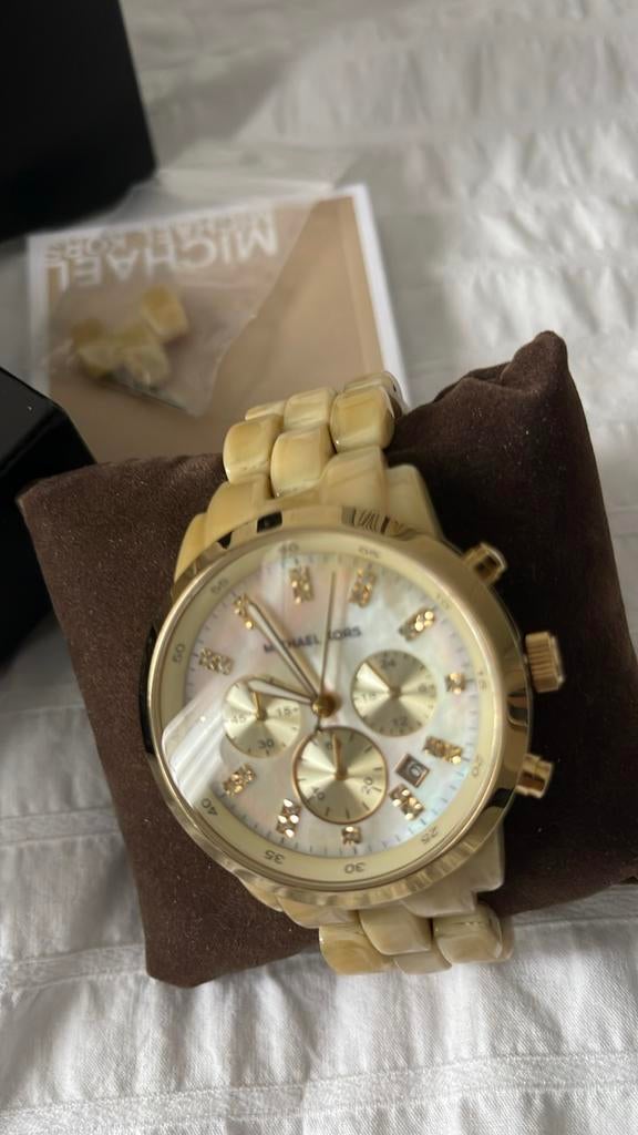 Michael Kors Dames Horloge Goudkleurig met Strass, Sieraden, Tassen en Uiterlijk, Horloges | Dames, Overige merken, Overige materialen