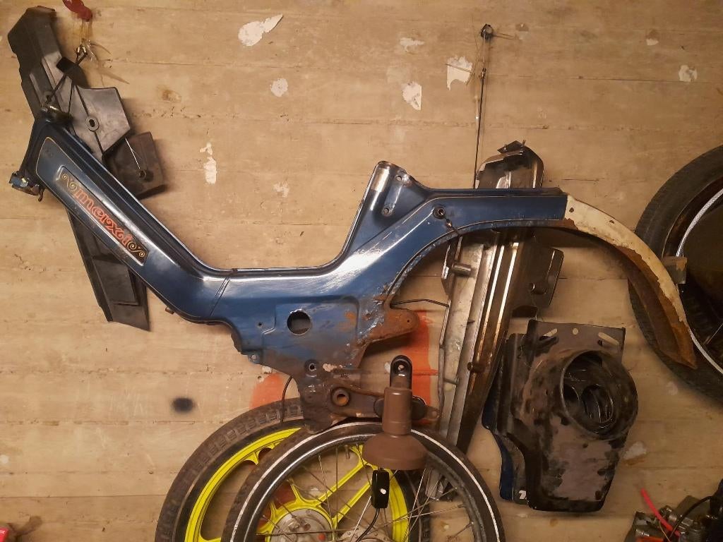 Puch Maxi blauw Nostalgie frame Steyr, Fietsen en Brommers, Brommeronderdelen | Puch, Gebruikt, Frame, Ophalen