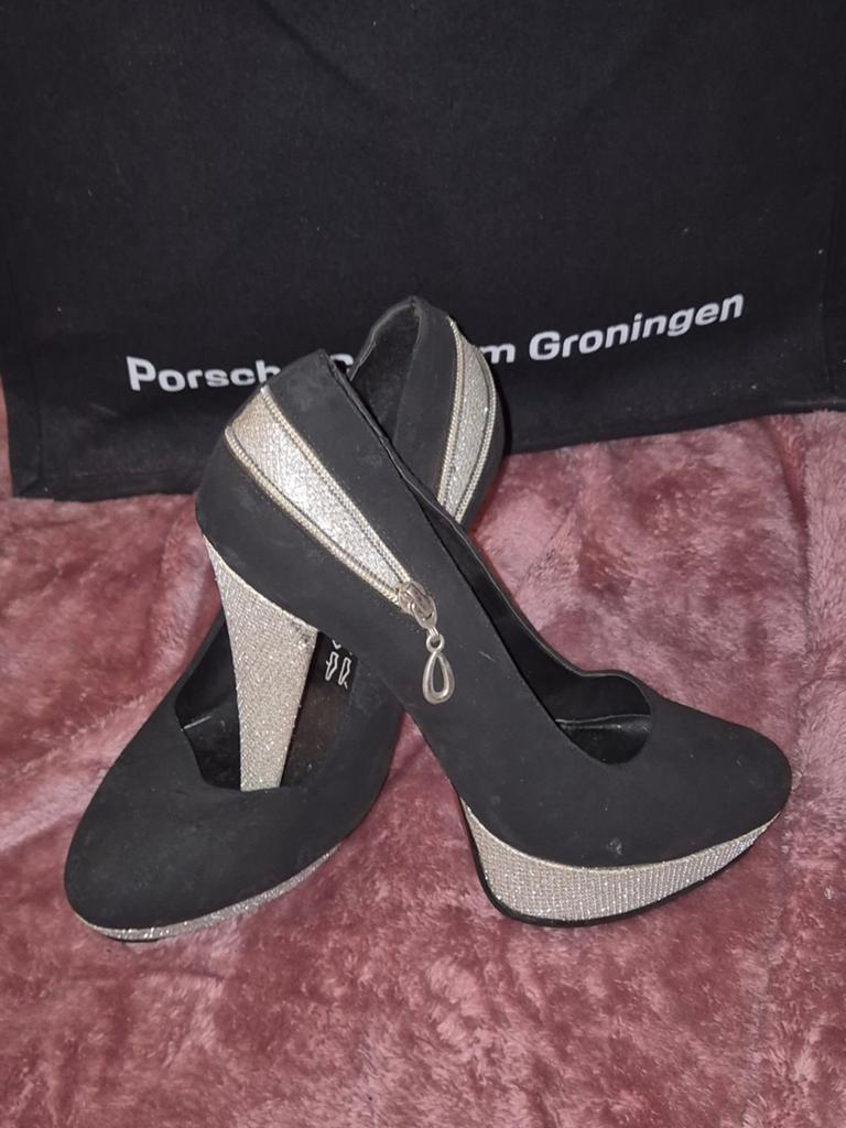 Zwarte pumps met glitter en ritsdetail 39 nieuw, Pumps, Zwart, Nieuw, Ophalen of Verzenden
