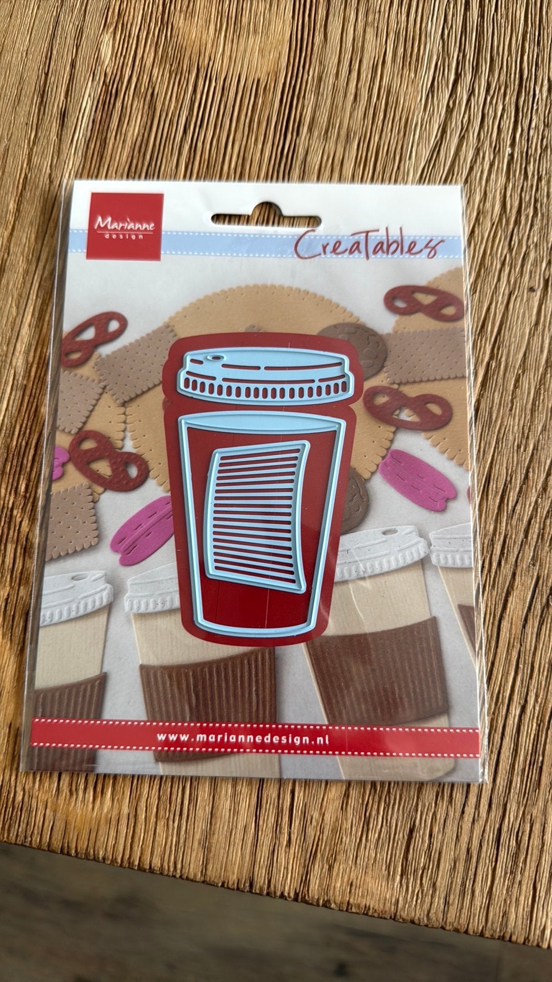 Marianne design snijmal coffee to go, Ophalen of Verzenden, Zo goed als nieuw, Overige thema's, Pons of Mal