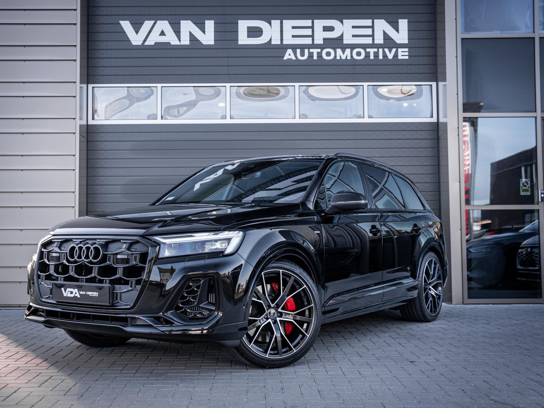 Audi Q7 60 TFSI e quattro Pro Line S Competition 490PK - Car, Auto's, Automaat, Dealer onderhouden, Gebruikt, Bedrijf