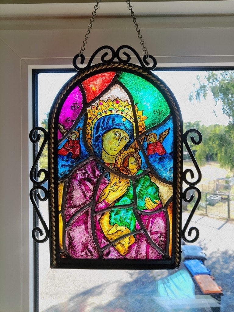 Antiek glas in lood Heilige Maria in lijst neogotische stijl