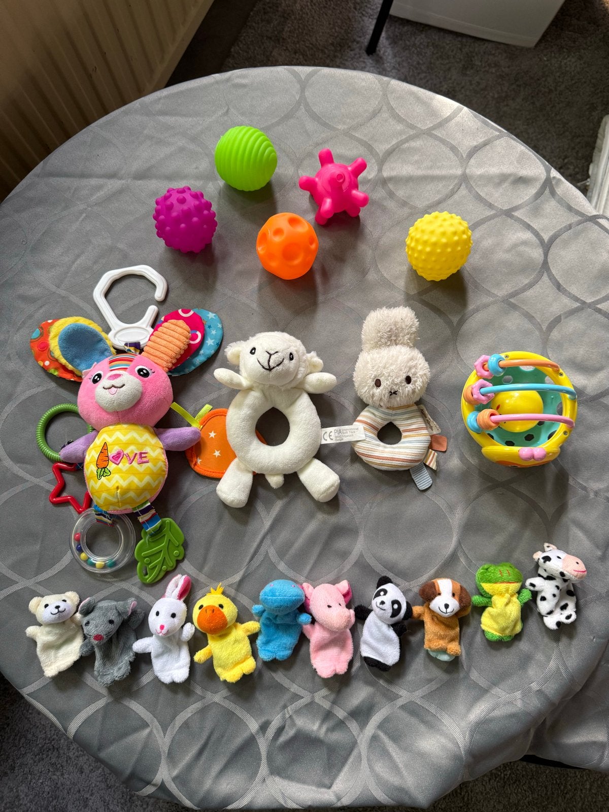 Grote set babyspeelgoed: rammelaars, ballen, vingerpoppen, Ophalen, Zo goed als nieuw, Overige typen