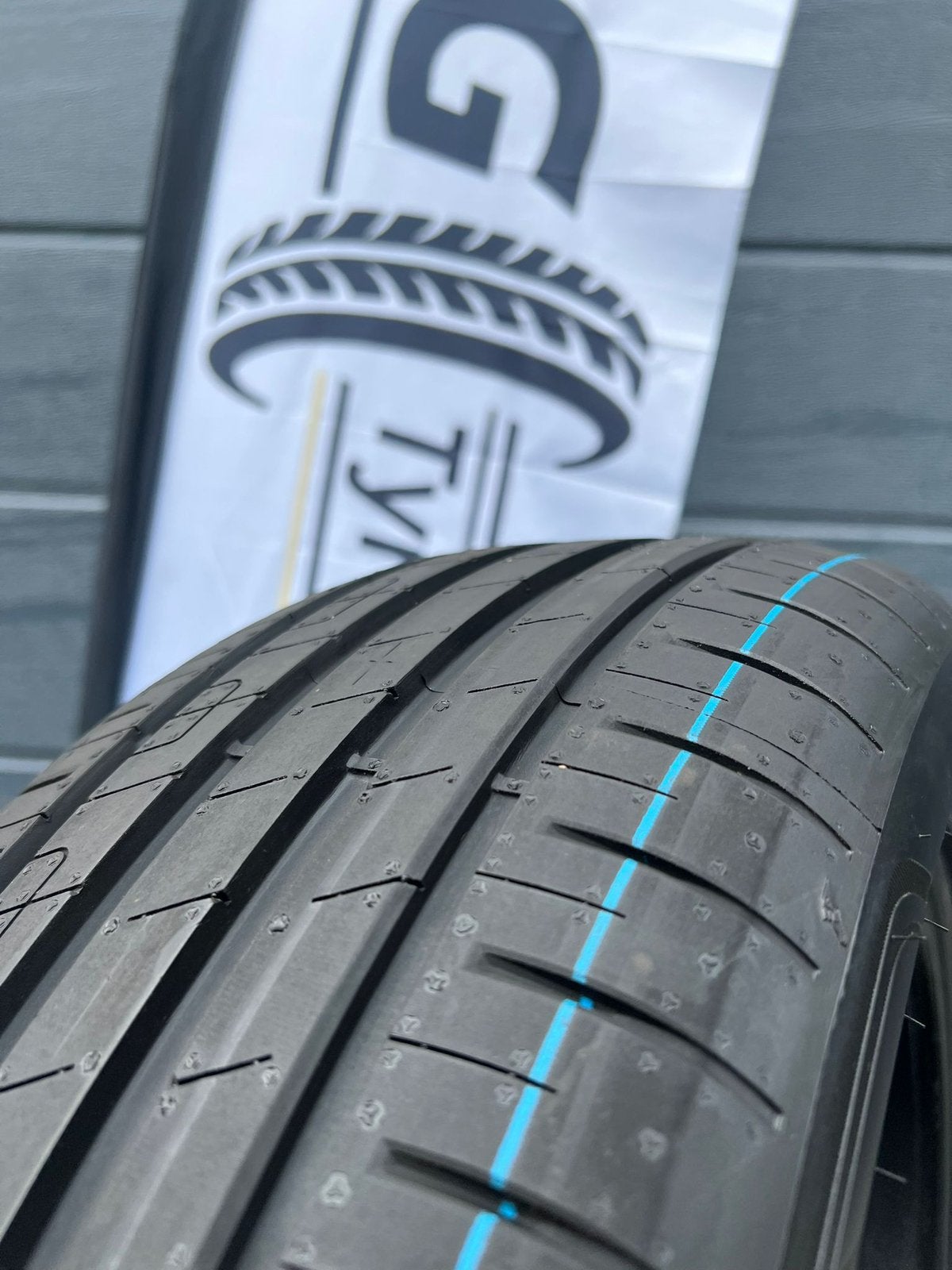 4x 205 55 R17 95V XL Goodyear Efficiëntgrip Performance 2, Verzenden, Nieuw, 17 inch, 205 mm