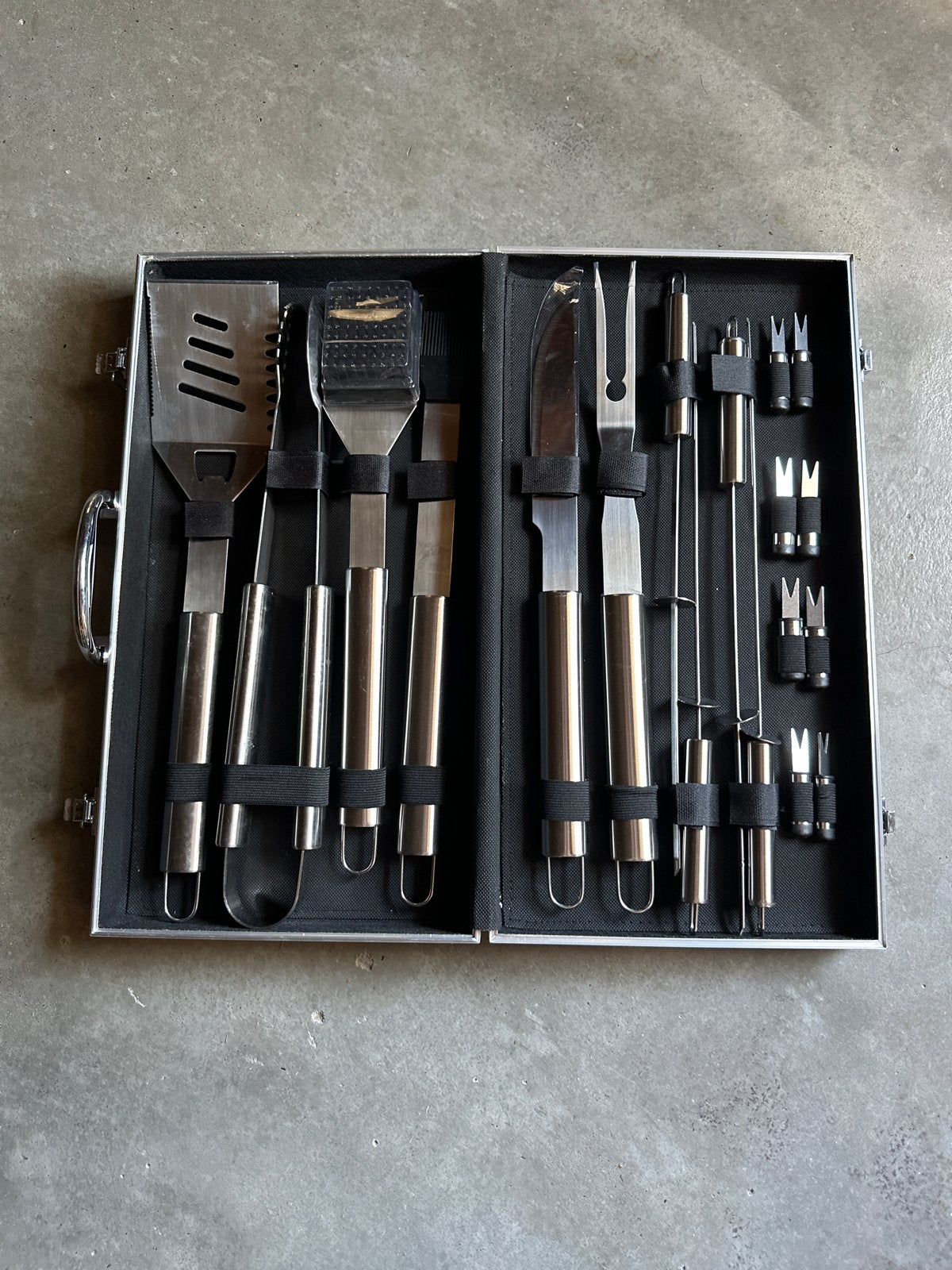 Koffertje barbecue set - Nieuw en ongebruikt, Ophalen, Nieuw