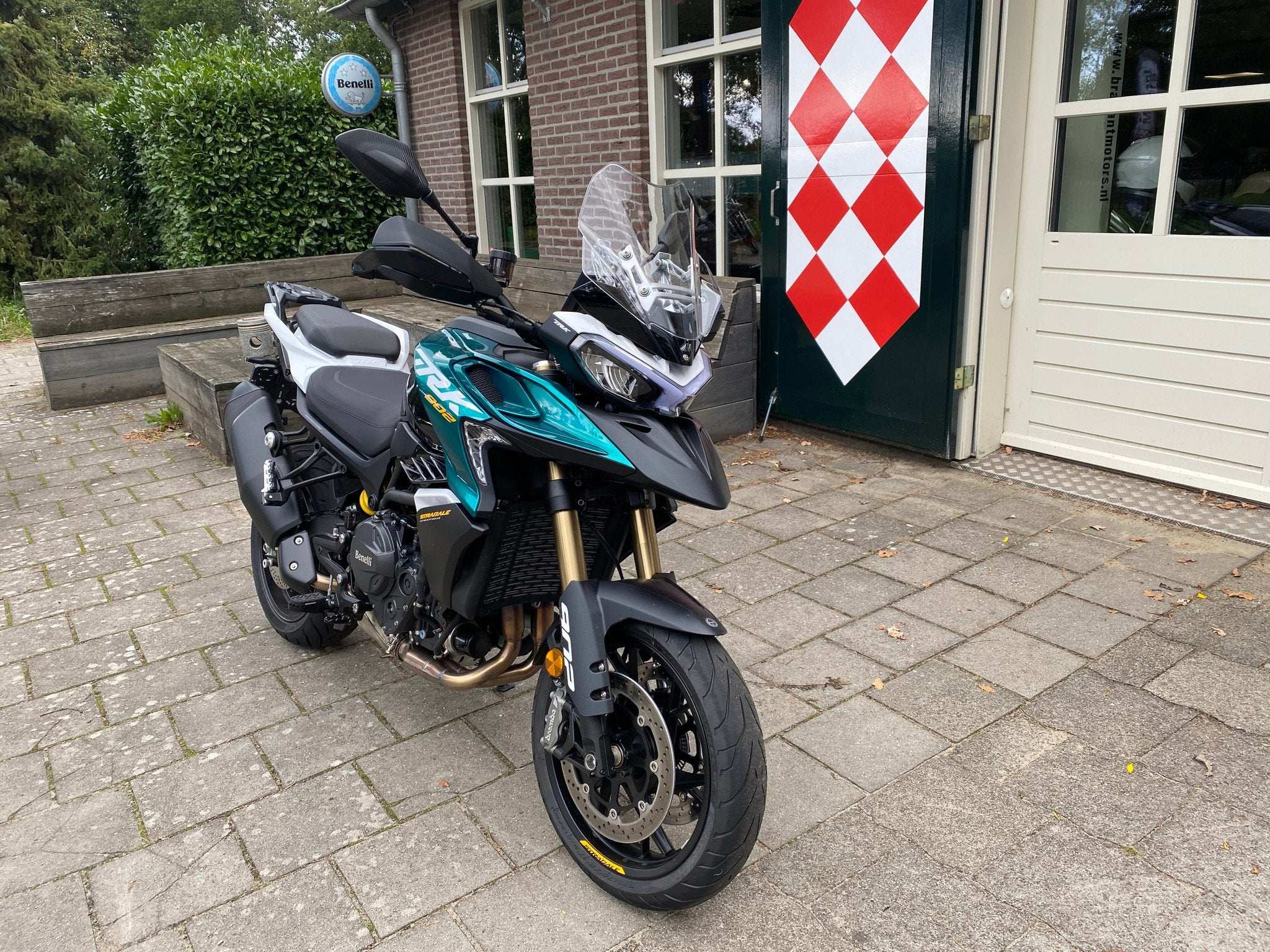 Benelli TRK 902 STRADALE ABS (bj 2026), Nieuw, Strada Fornace Vecchia 30
61122  Pesaro, IT, Bedrijf, Support@benelli.com