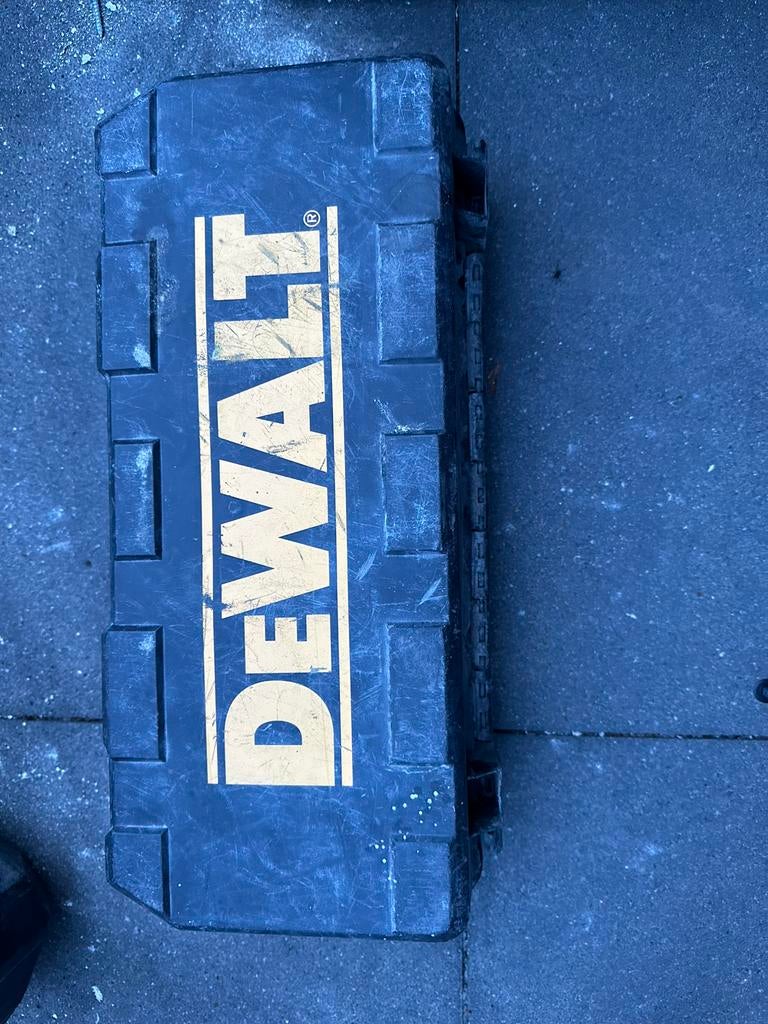 Dewalt haakse slijper in koffer, Ophalen, Gebruikt, 700 tot 1000 watt, Haakse handslijpmachine