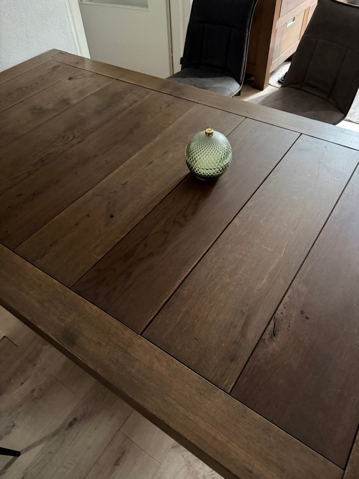 Echt eiken eettafel - Donker eiken - Zware kwaliteit, Ophalen, Zo goed als nieuw, Vijf personen of meer, Eikenhout