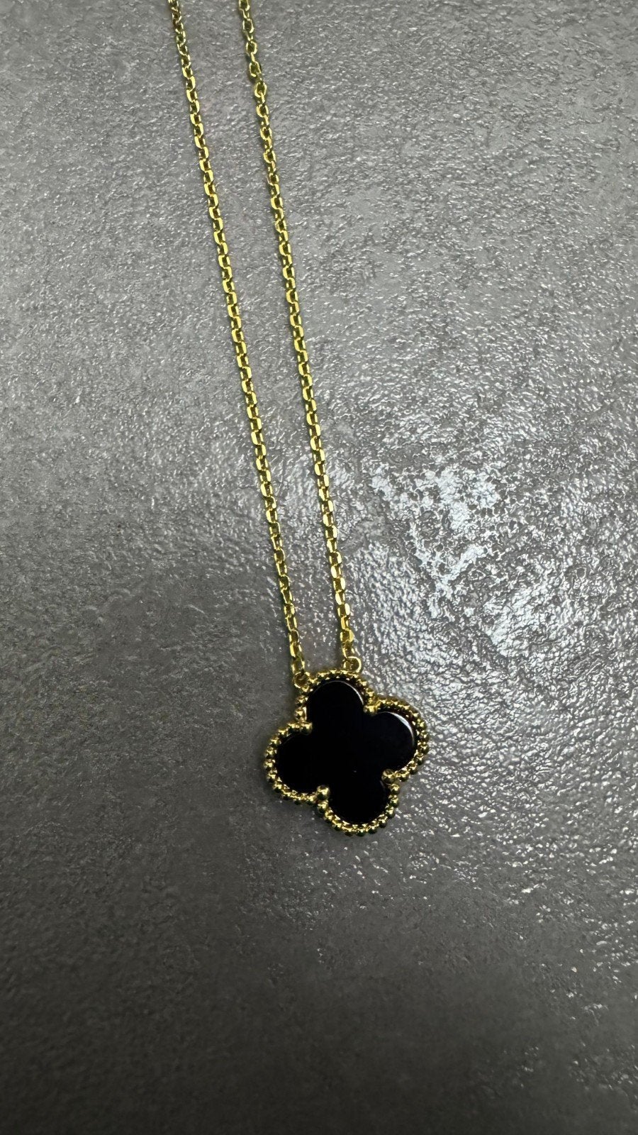 Clover halsketting ketting zwart goud, Sieraden, Tassen en Uiterlijk, Kettingen, Verzenden, Nieuw, Goud, Goud