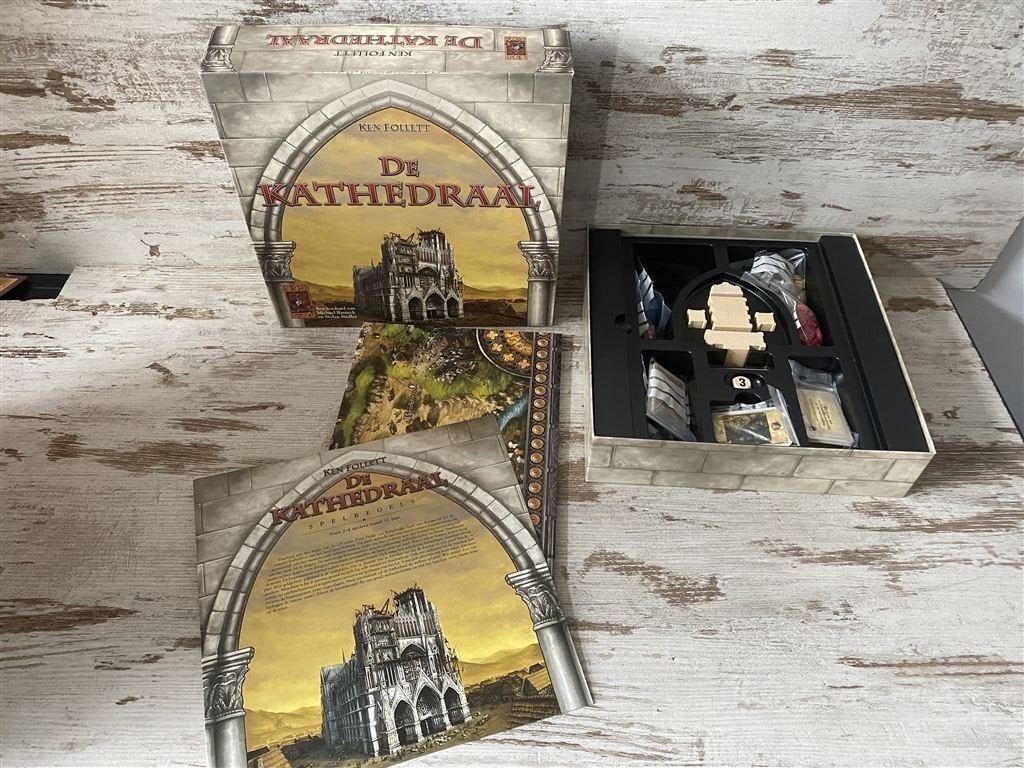 De kathedraal Ken Follett 999 games [s356]