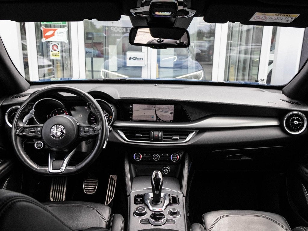 Alfa Romeo Stelvio 2.0 T AWD Veloce 280 pk | Sportstoelen |, Auto's, Alfa Romeo, Automaat, Euro 6, 4 cilinders, Blauw
