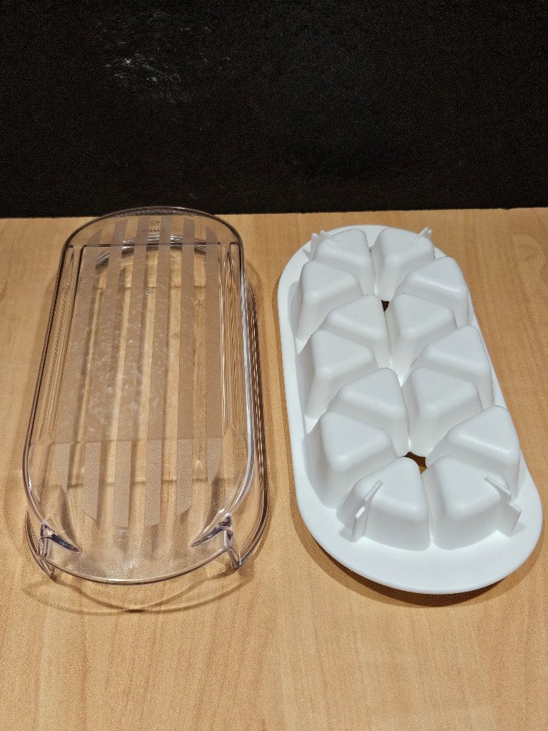 Tupperware - IJsblokjesvorm met opvangbakje, Overige typen, Ophalen of Verzenden, Zo goed als nieuw, Wit