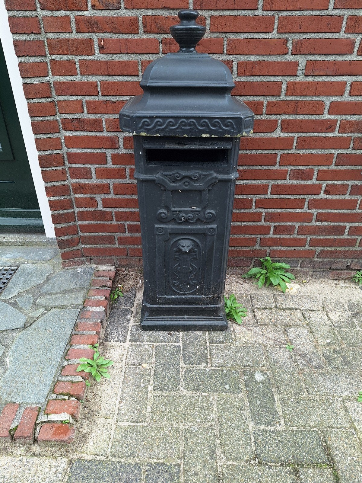Groene Engelse brievenbus, Tuin en Terras, Ophalen, Gebruikt, Beton, Staande brievenbus