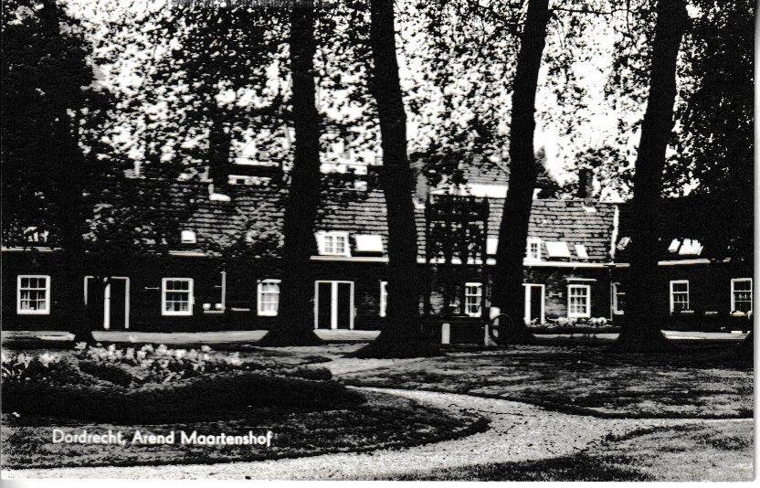 DORDRECHT - AREND MAARTENHOF, Ophalen of Verzenden, 1940 tot 1960, Ongelopen, Zuid-Holland