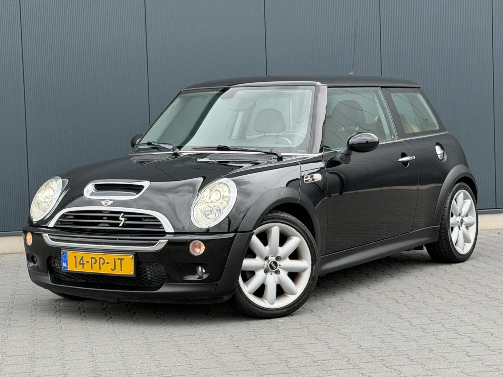 Mini 3-Deurs 1.6 Cooper S Harman/Kardon - Xenon - Leder - Le, Auto's, Voorwielaandrijving, Gebruikt, Zwart, 4 cilinders