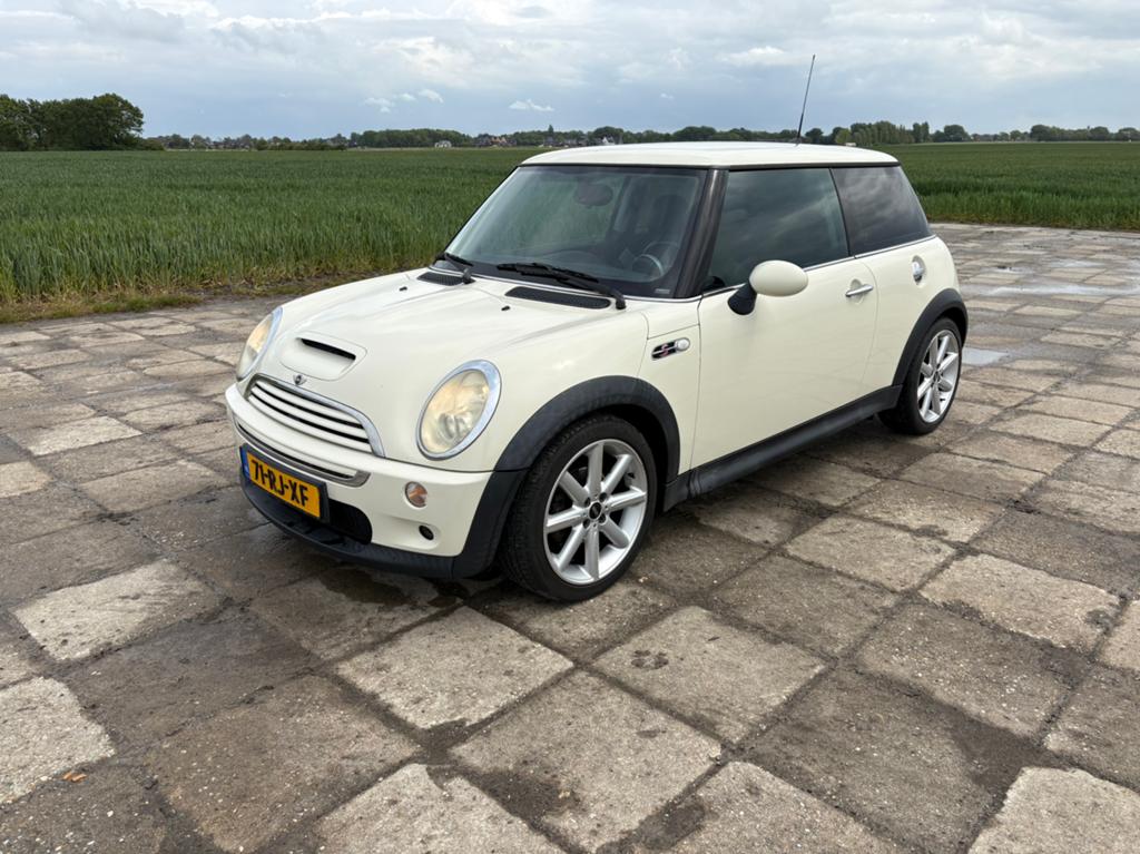 Mini 1.6 16V Cooper S 2005 Wit, Auto's, Voorwielaandrijving, Traction-control, Stof, Zwart