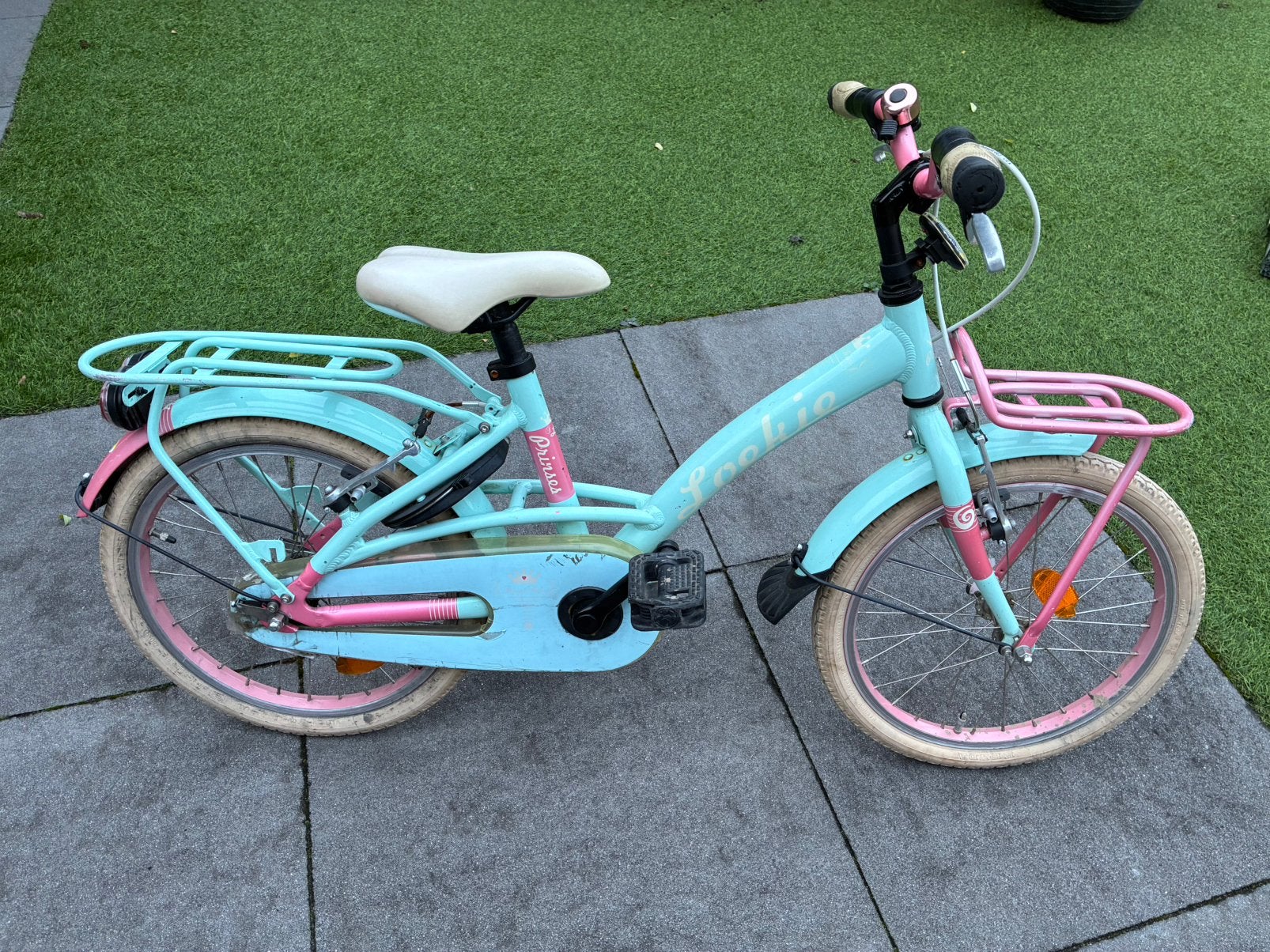 Loekie prinses meisjes fiets 18 inch, Ophalen, Terugtraprem, Gebruikt, Handrem