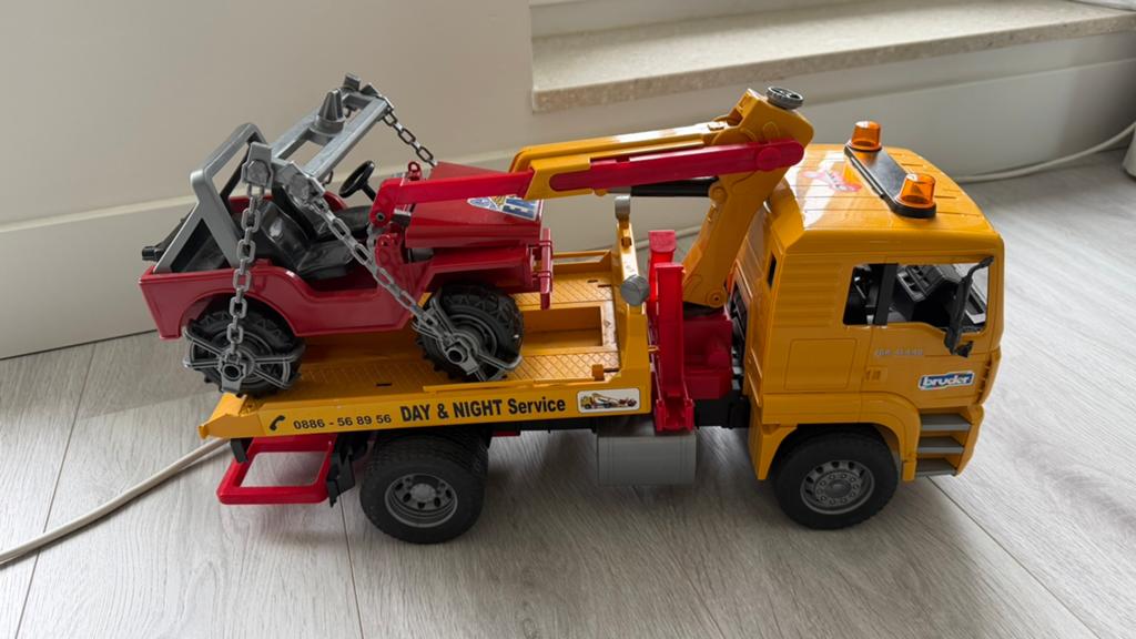 Bruder Takelwagen met Jeep - Speelgoed, Ophalen, Gebruikt