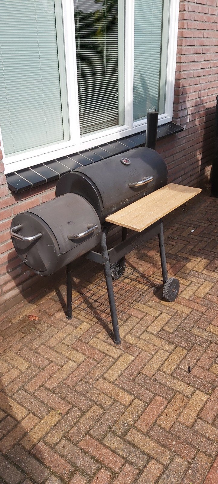 BBQ met eiken blad, Ophalen, Zo goed als nieuw, Buccan BBQ