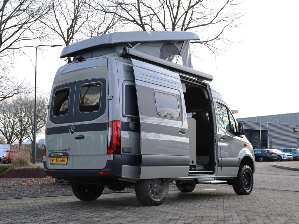 HYMER Grand Canyon S 600 4x4 buscamper Crosstrail kleur, Caravans en Kamperen, Campers, Automaat, Buscamper of Camperbus, Koelkast
