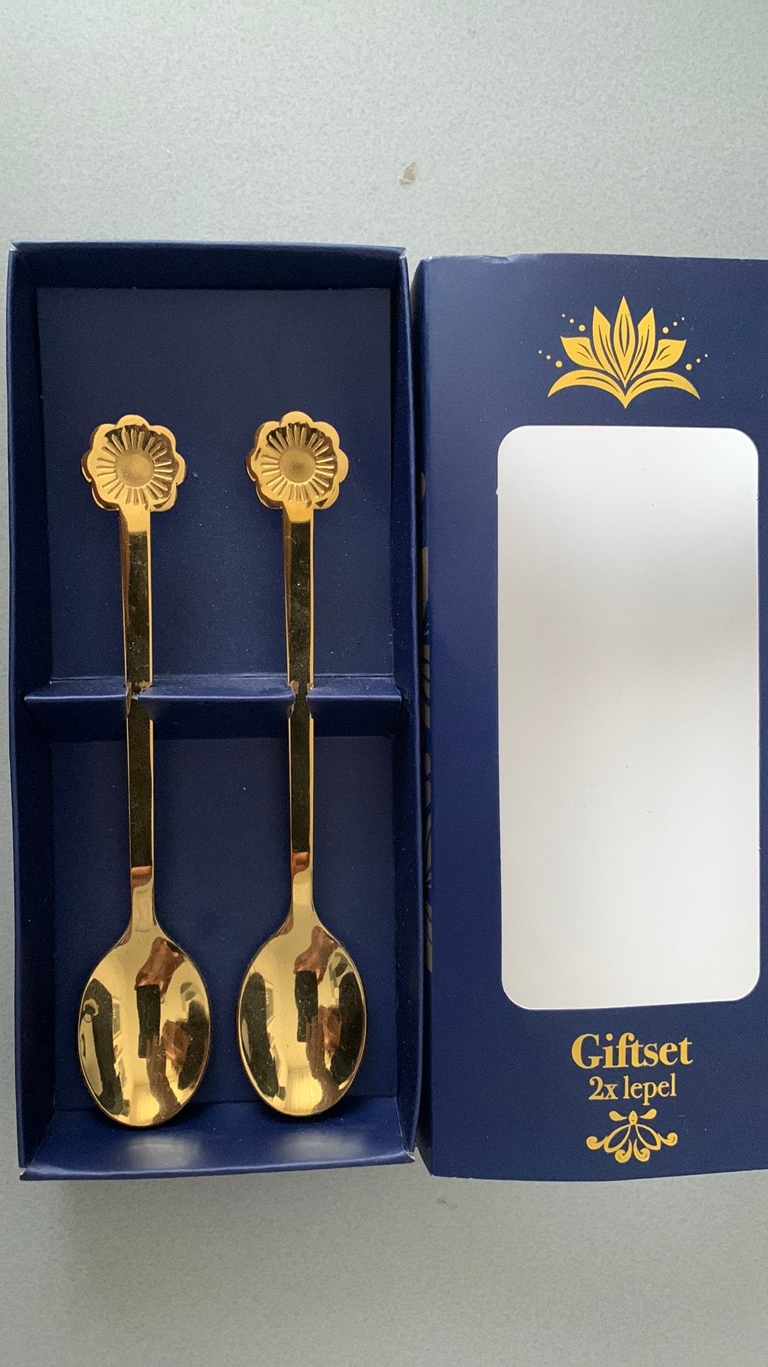 2 goudkleurige lepeltjes, Ophalen of Verzenden, Nieuw, Zilver