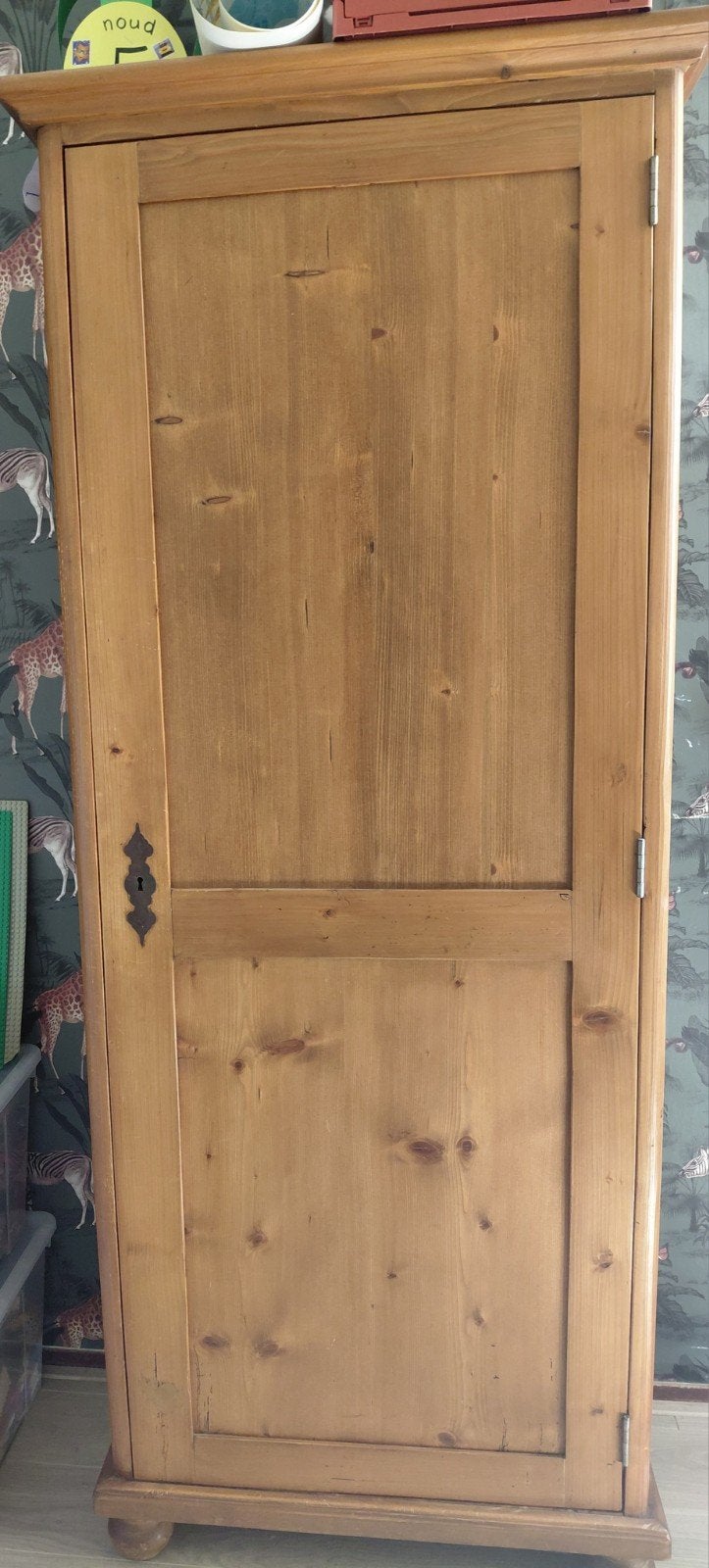 Massief houten kledingkast - 73x36x174 cm, Antiek en Kunst, Antiek | Meubels | Kasten, Ophalen of Verzenden